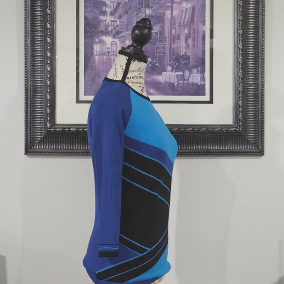 Ricki's - Picture 3 of 5